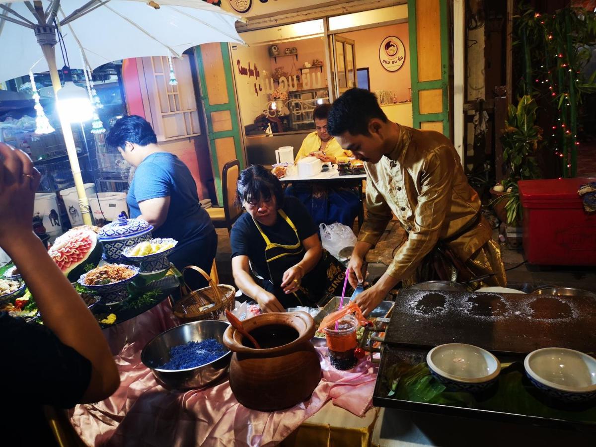 D​ Luck​ Hostel Kanchanaburi Exterior foto