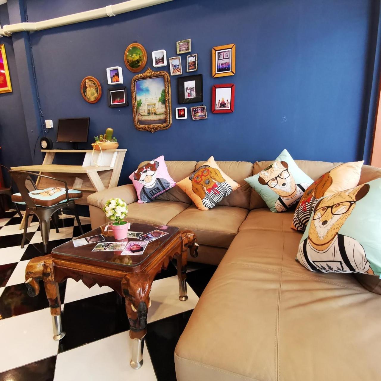 D​ Luck​ Hostel Kanchanaburi Exterior foto