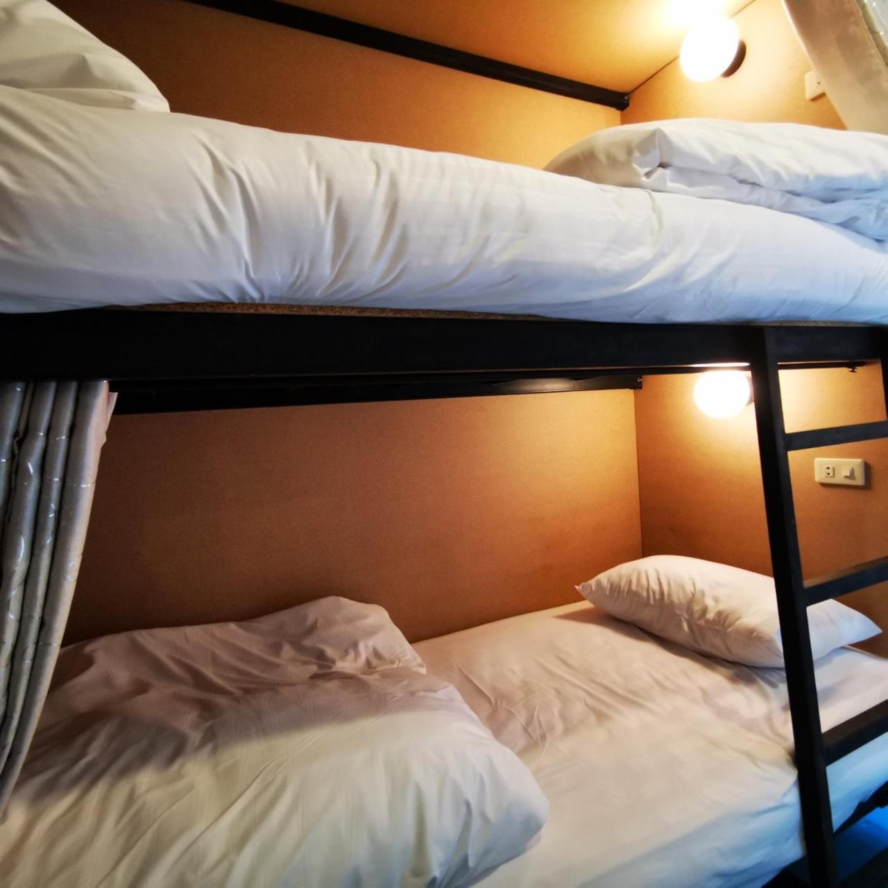 D​ Luck​ Hostel Kanchanaburi Habitación foto