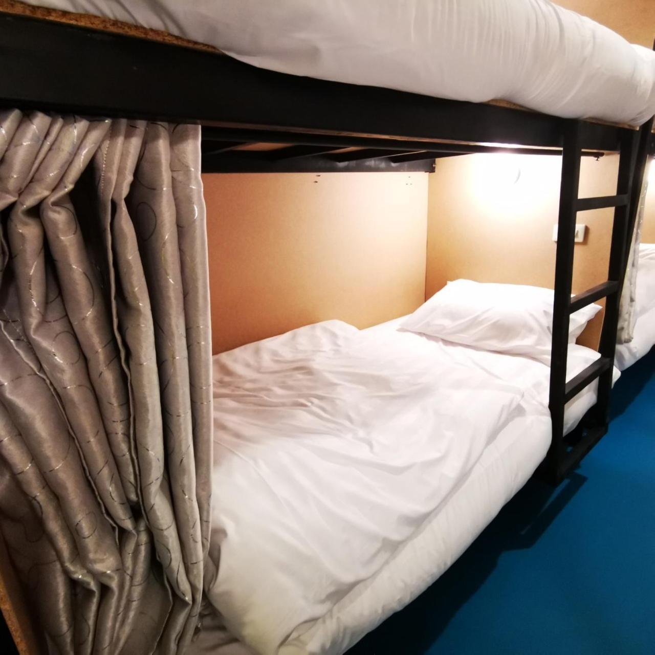 D​ Luck​ Hostel Kanchanaburi Habitación foto