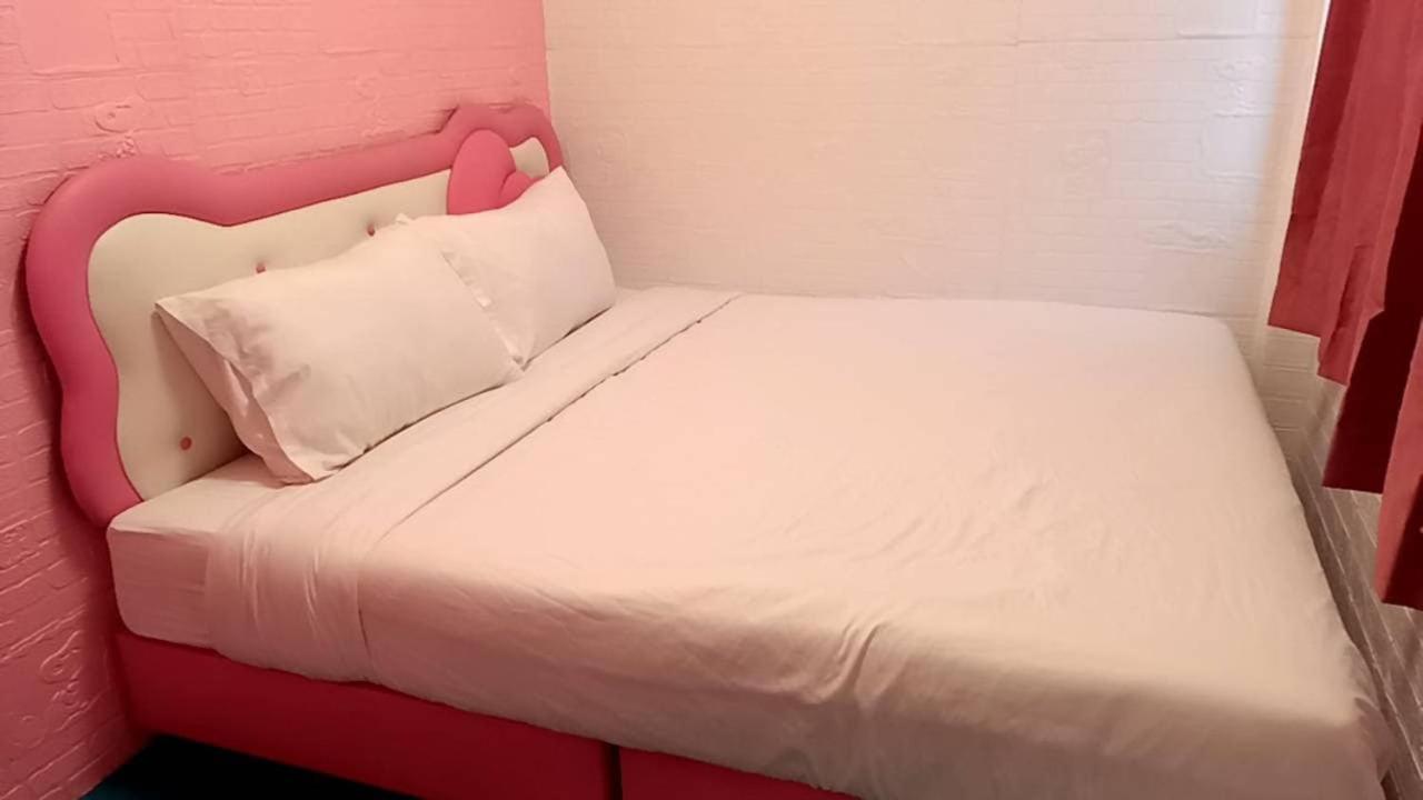 D​ Luck​ Hostel Kanchanaburi Exterior foto